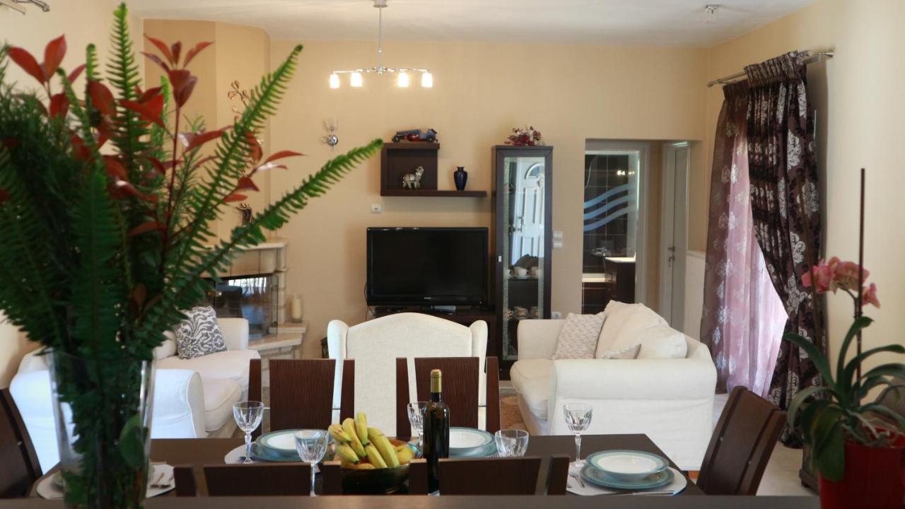 Irini'S Country House กูเวีย ภายนอก รูปภาพ