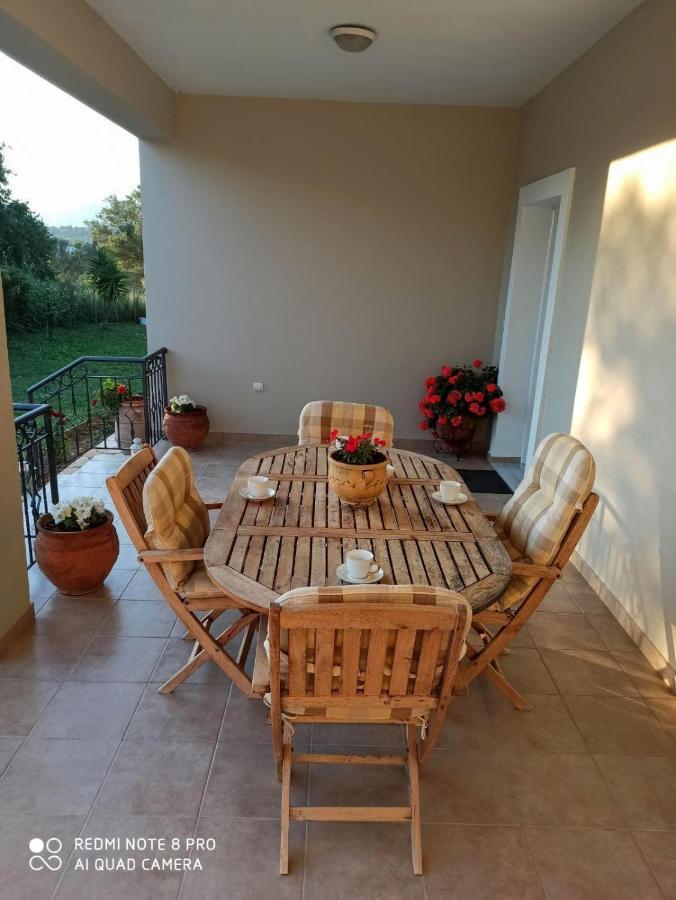 Irini'S Country House กูเวีย ภายนอก รูปภาพ